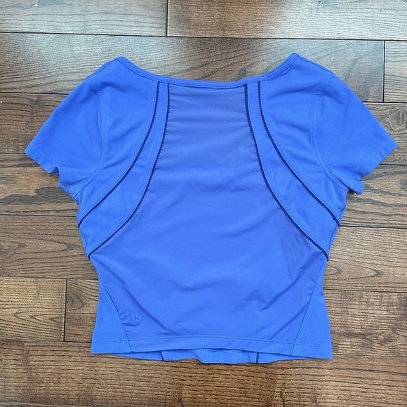 Lululemon Square Neck Mesh and Nulu Yoga T-Shirt - Picture 9 of 10